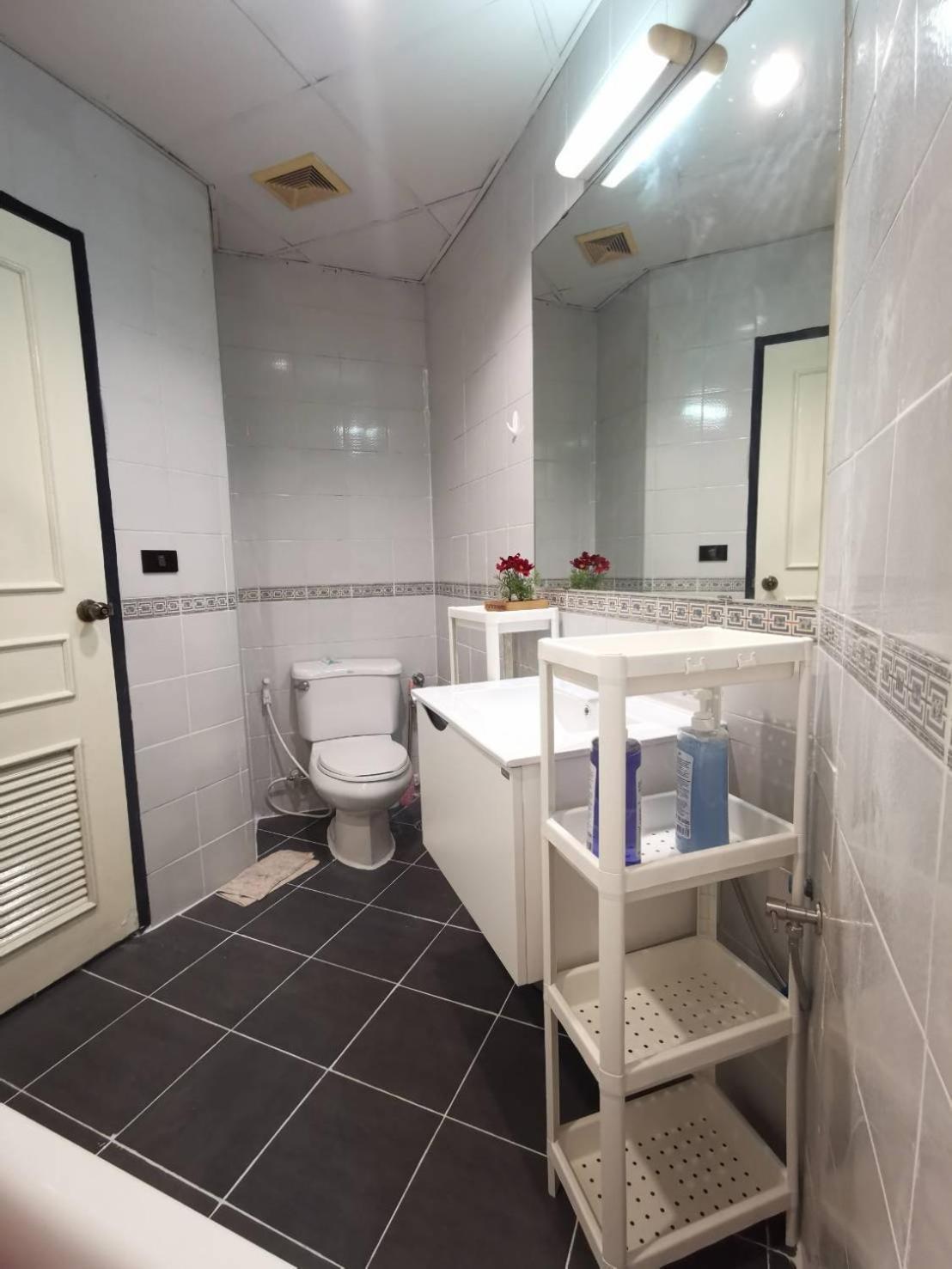 Cozy 1Br Walk To Bts And Airport Rail Link Close To Malls G7 曼谷 外观 照片