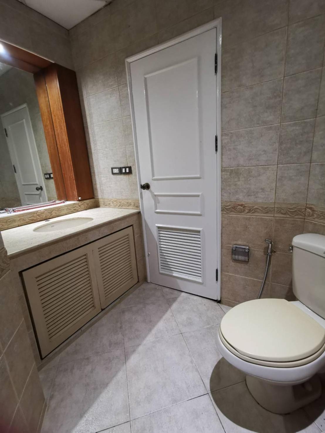 Cozy 1Br Walk To Bts And Airport Rail Link Close To Malls G7 曼谷 外观 照片
