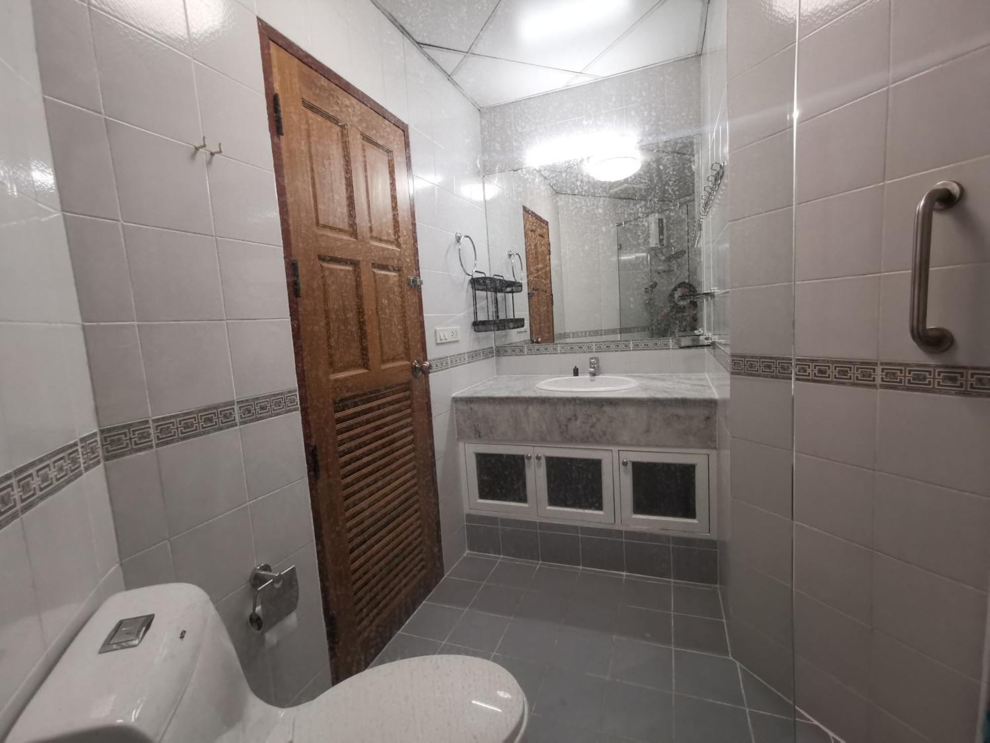 Cozy 1Br Walk To Bts And Airport Rail Link Close To Malls G7 曼谷 外观 照片